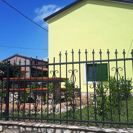 Apartment Terra Rossa Kaštelir Kültér fotó