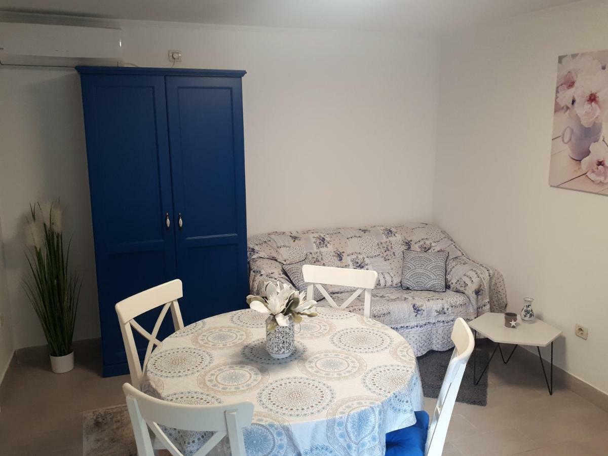 Apartment Terra Rossa Kaštelir Kültér fotó