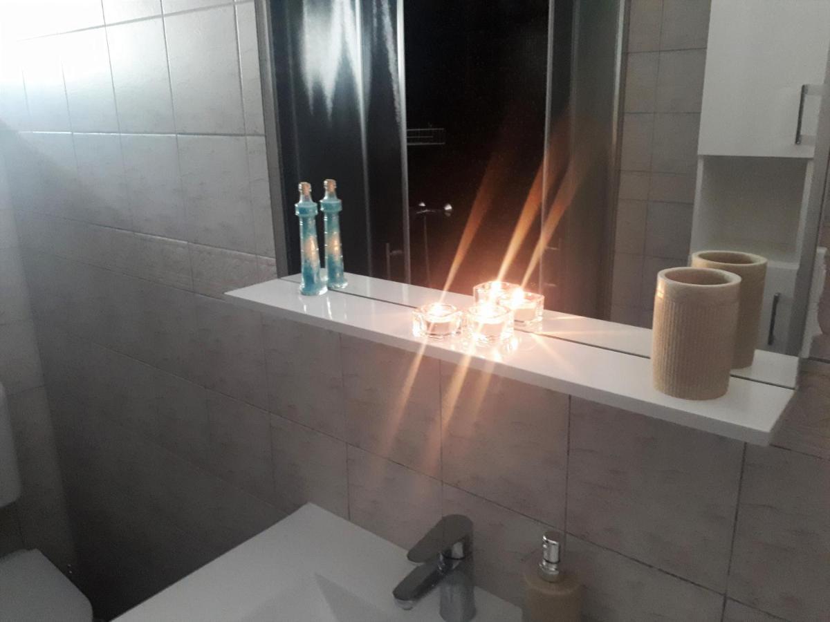 Apartment Terra Rossa Kaštelir Kültér fotó
