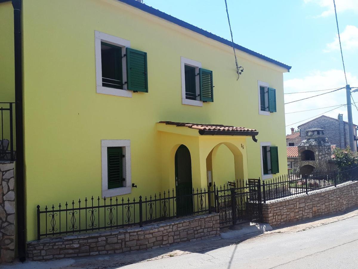 Apartment Terra Rossa Kaštelir Kültér fotó