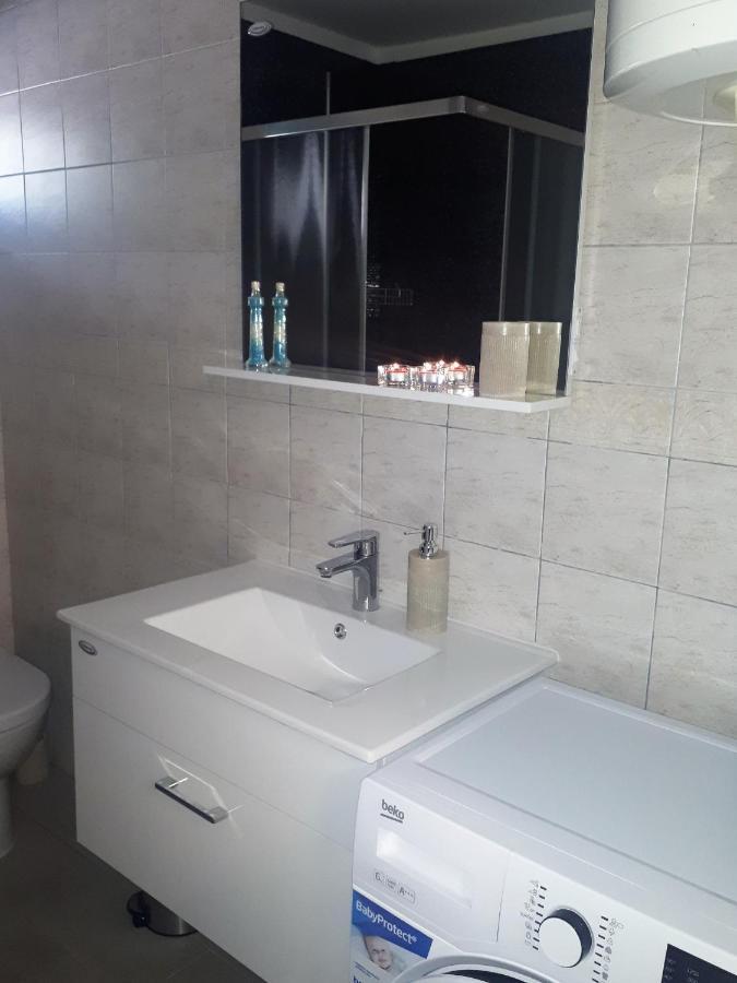 Apartment Terra Rossa Kaštelir Kültér fotó