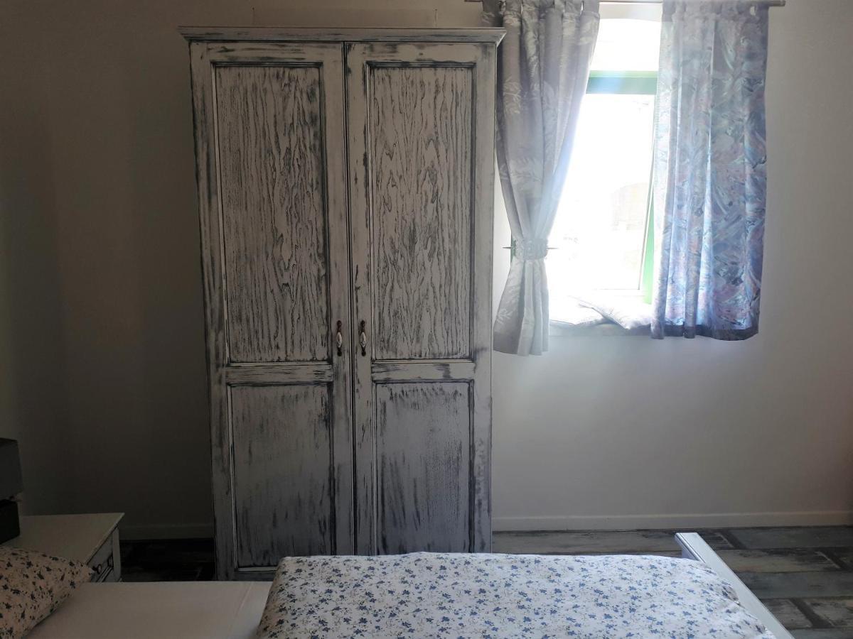 Apartment Terra Rossa Kaštelir Kültér fotó