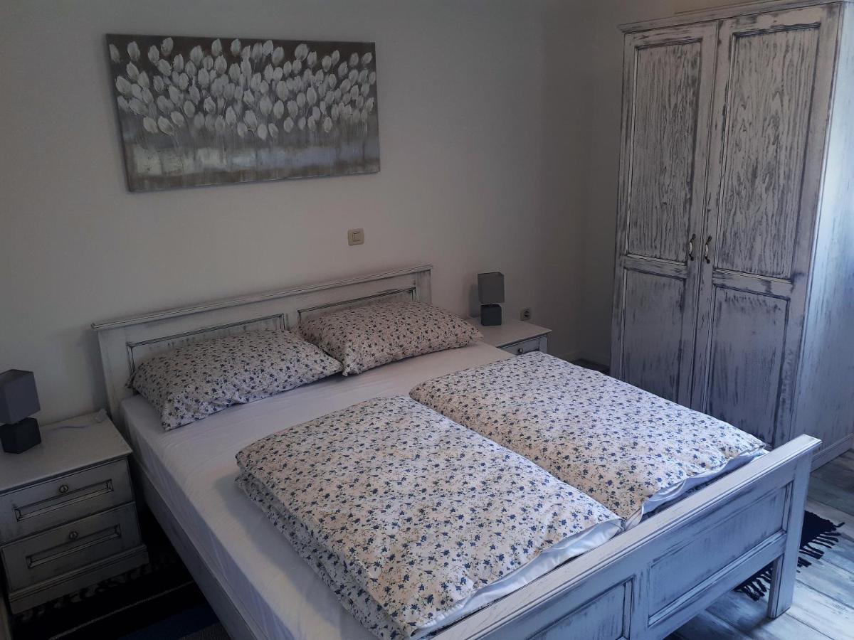 Apartment Terra Rossa Kaštelir Kültér fotó