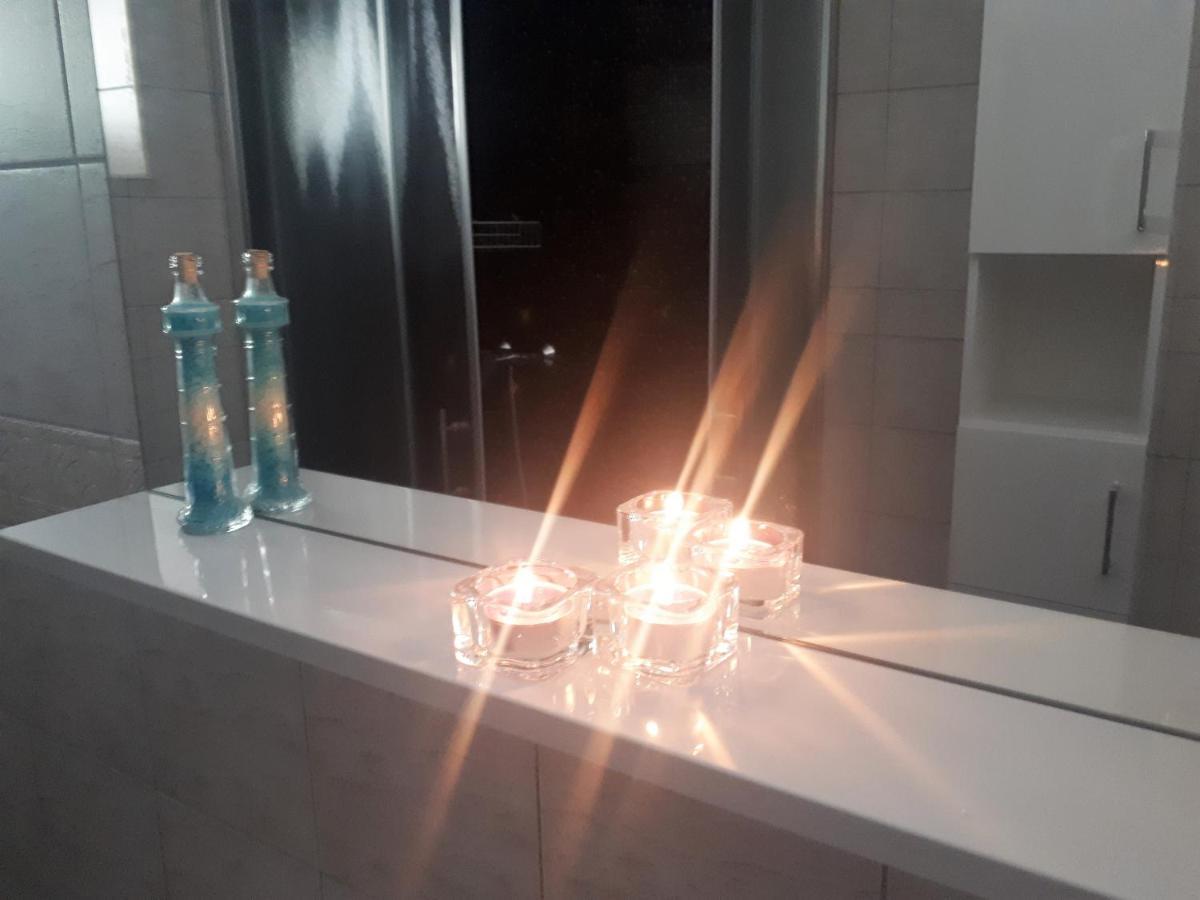 Apartment Terra Rossa Kaštelir Kültér fotó